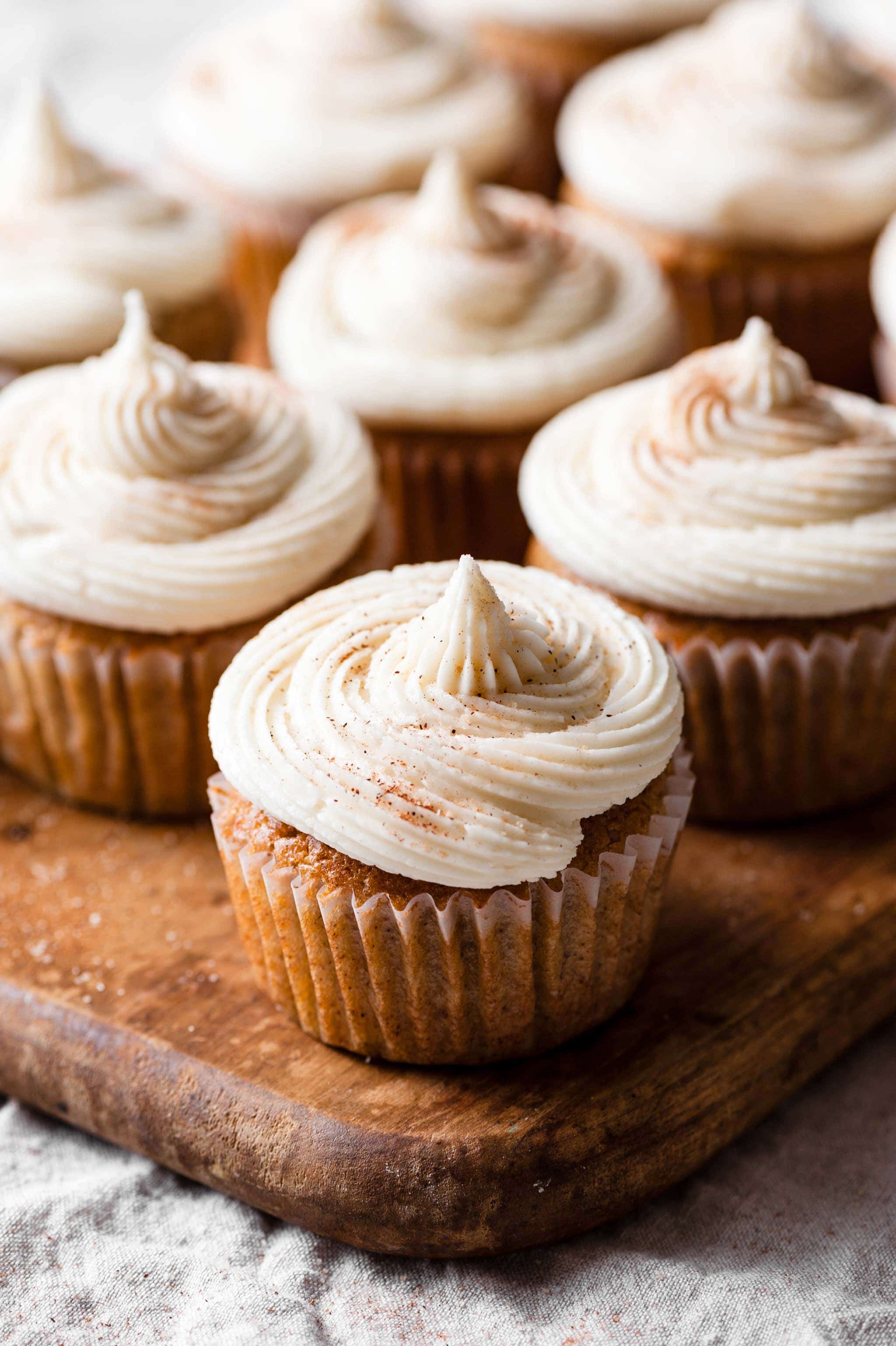 Filled Apple Cinnamon Cupcakes with Maple Vanilla Cupcake Frosting